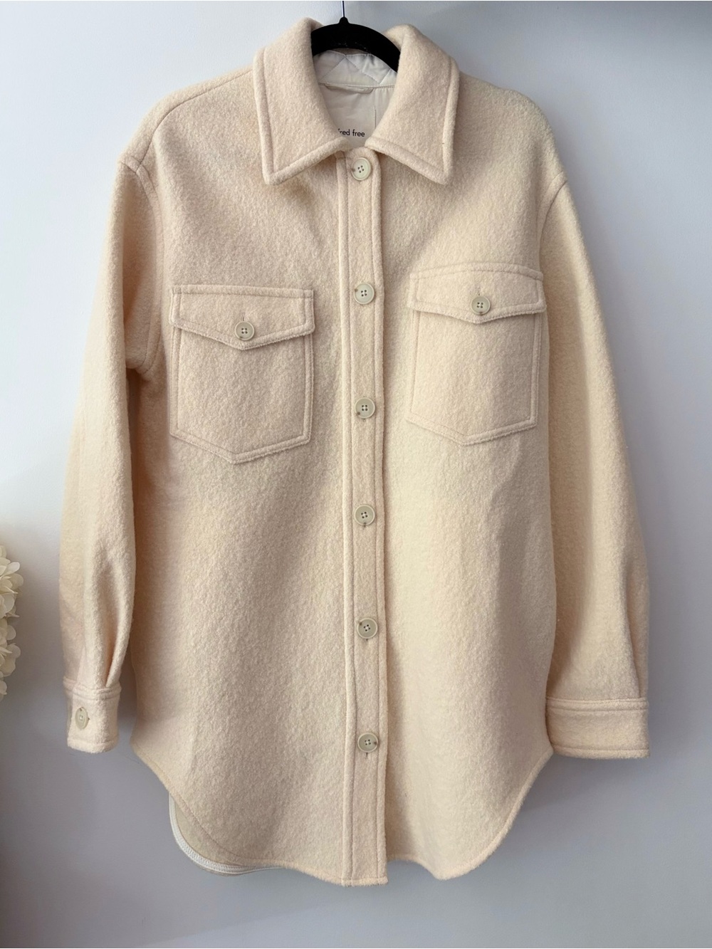Aritzia Wilfred The Ganna Shirt Jacket in Cream Color - Size Small